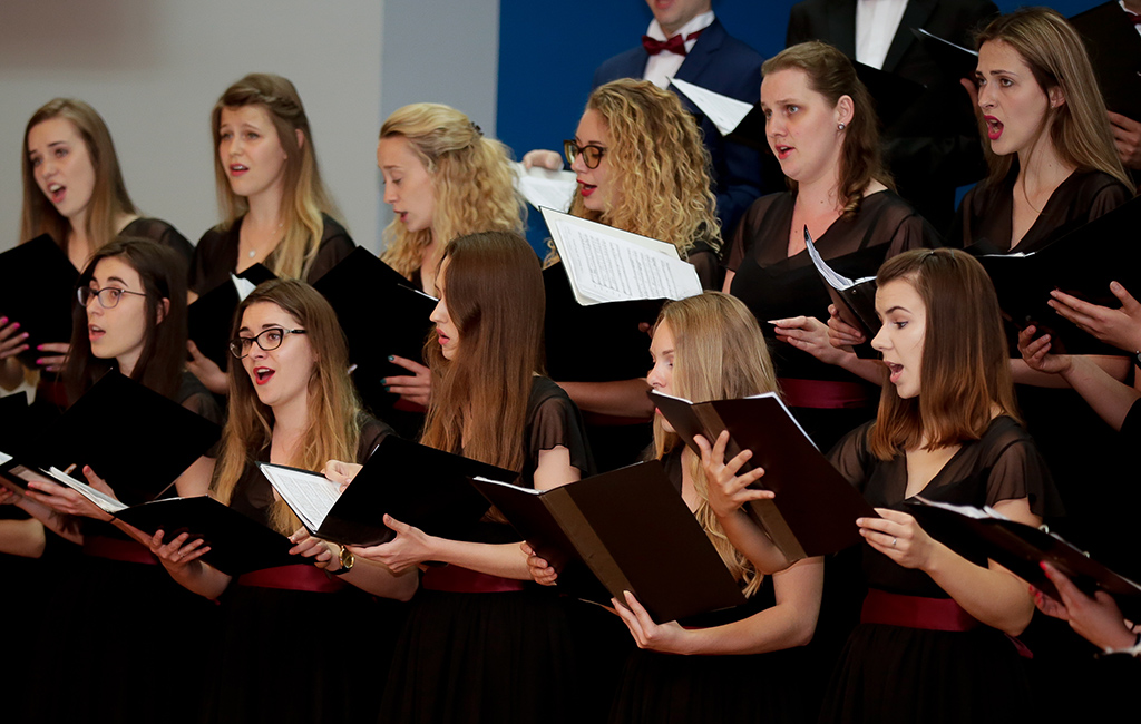 Koncert Chóru „Educatus” i Orkiestry Uniwersytetu Pedagogicznego z okazji Święta Uczelni, zdjęcie 3 (3)