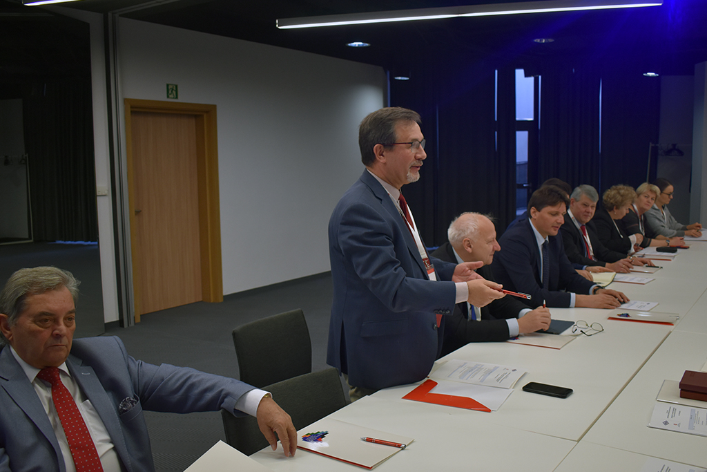 Konferencja Rektorów Uczelni Pedagogicznych w Częstochowie, zdjęcie 1 (2)