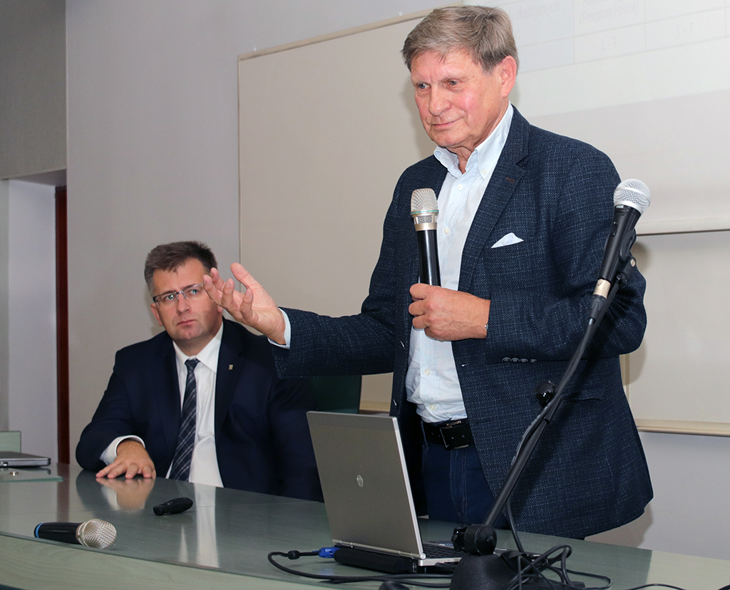 Profesor Leszek Balcerowicz gościem Uniwersytetu Pedagogicznego, zdjęcie 2 (2)