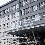 budynek główny Uniwersytetu Komisji Edukacji Narodowej w Krakowie zimą