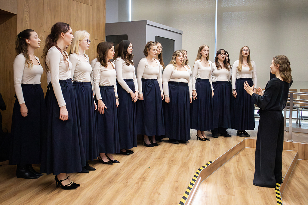 Gaudeamu igitur w wykonaniu Chóru Educatus