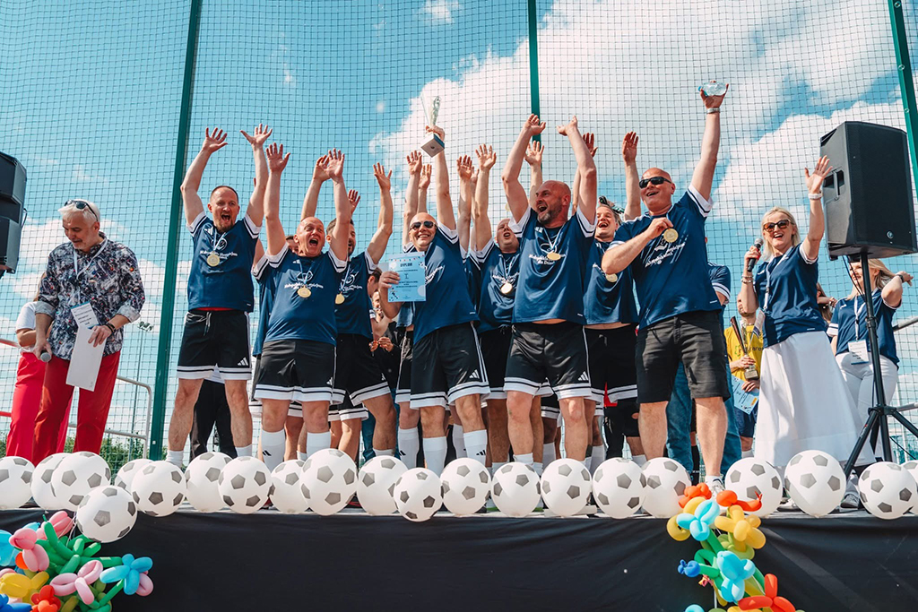 zwycięzcy turnieju na scenie