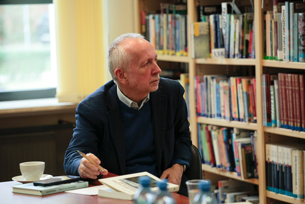 prof. dr hab. Dariusz Rott