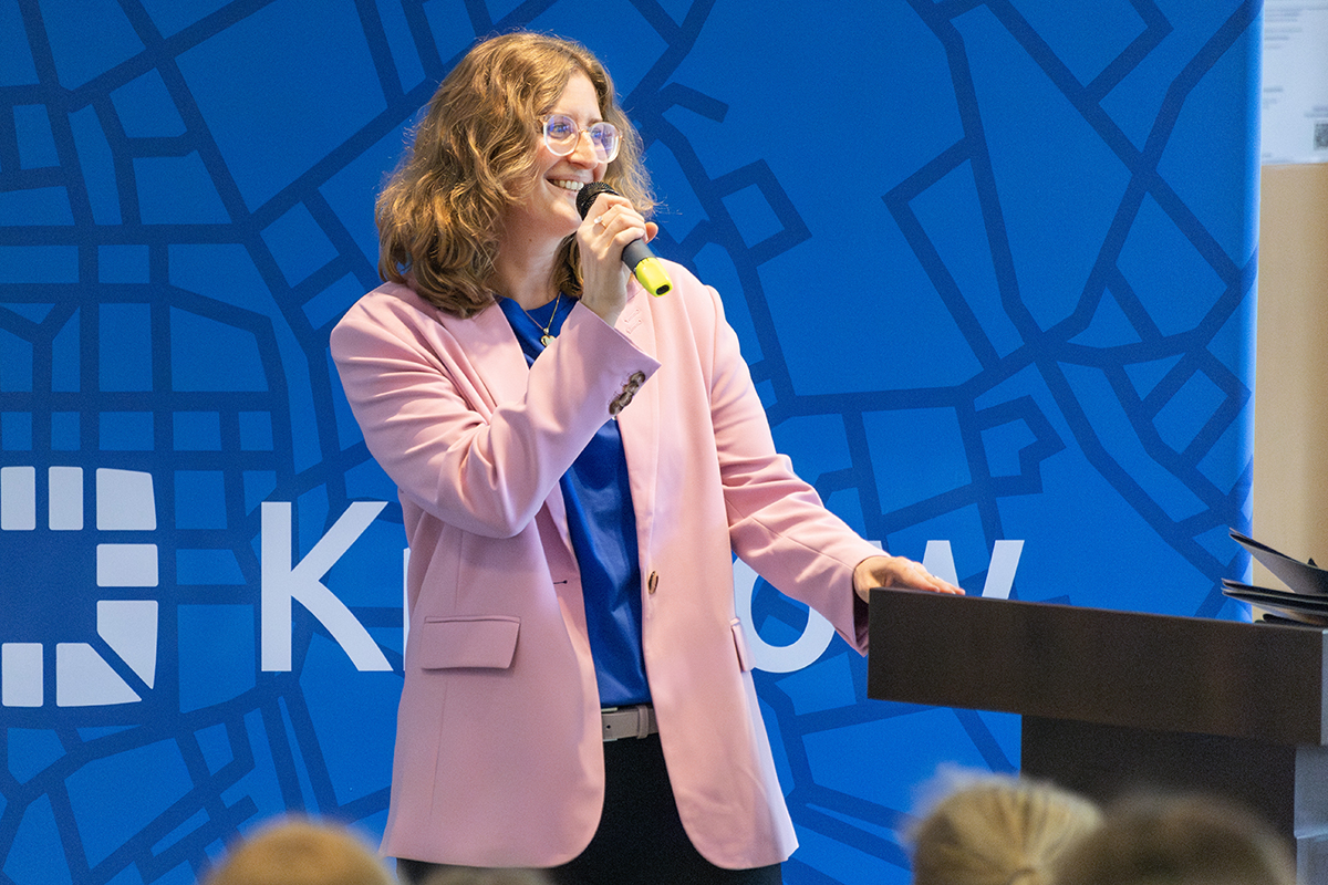 dr hab. Joanna Podgórska-Rykała, prof. UKEN 