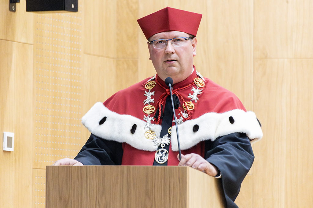 Prorektor ds. Nauki dr hab. Michał Rogoż, prof. UKEN 