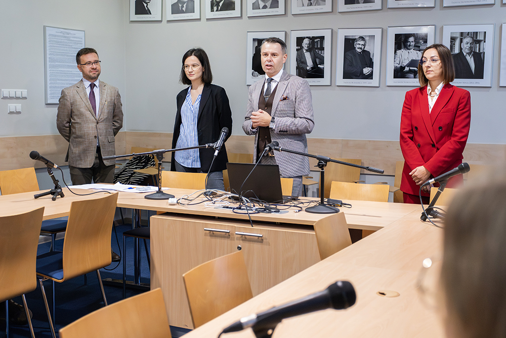 Inauguracja roku akademickiego w Instytucie Historii i Archiwistyki 