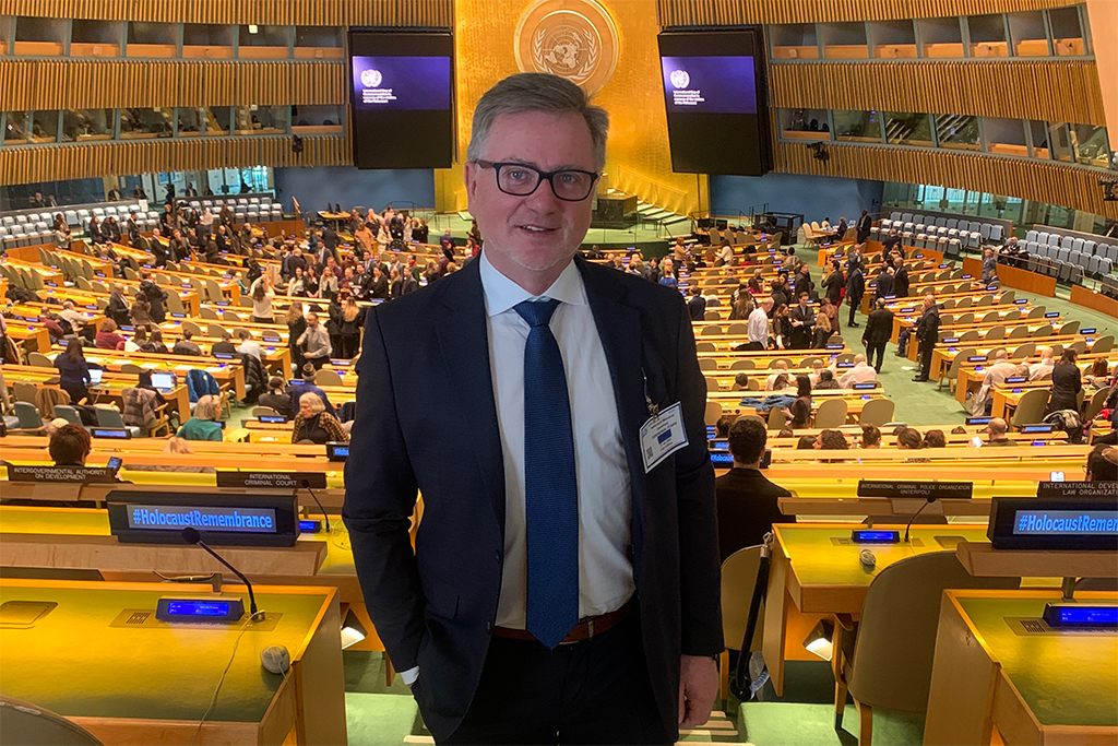 Dr hab. Piotr Trojański, prof. UKEN