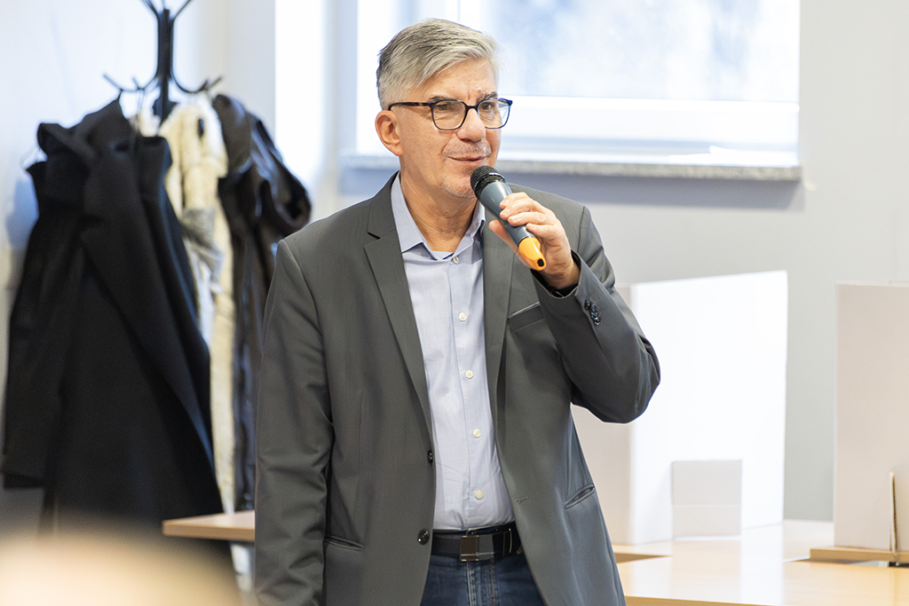 dr hab. Jacek Chmieliński, prof. UKEN