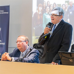 Prorektor ds. Nauki dr hab. Michał Rogoż, prof. UKEN oraz Dziekan Wydziału Nauk Społecznych prof. dr hab. Roman Kochnowski